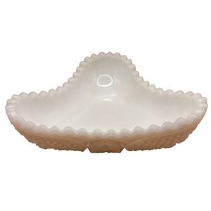 Vintage Milk Glass Candy‎ Dish Trinket Dish Starburst Pattern Triangle